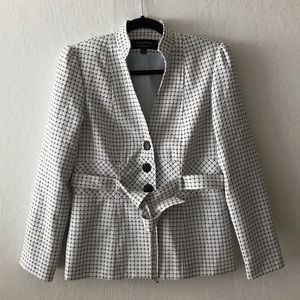 Signature by Larry Levine Gorgeous Belted Jacket